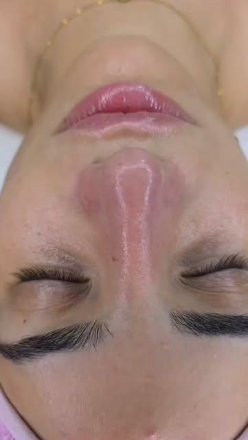 Rostro durante un facial